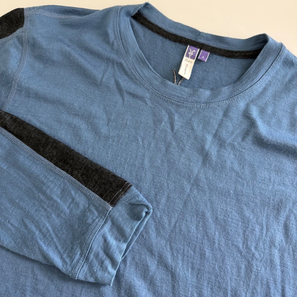 Ibex Mens Merino Wool Long Sleeve Base Layer Blue Grey Stripe USA Made Large